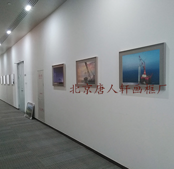 辦公室走廊宣傳畫框